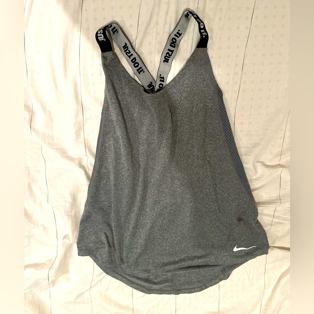 Nike S tank
